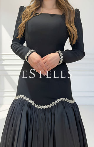 Sima Sleeved - Black